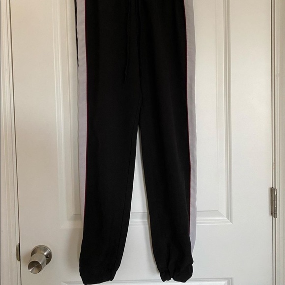 Joggers - Picture 2 of 3